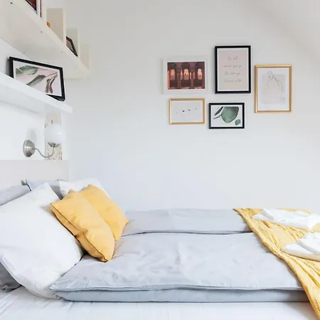Apartment Floral - New In Town *