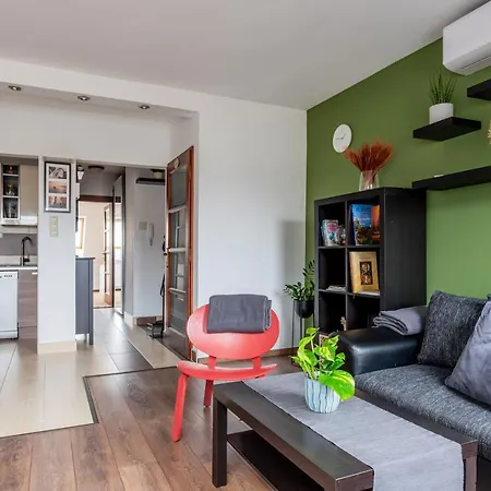 Apartment Floral - New In Town