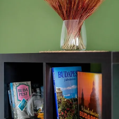 Floral - New In Town Apartment Budapest