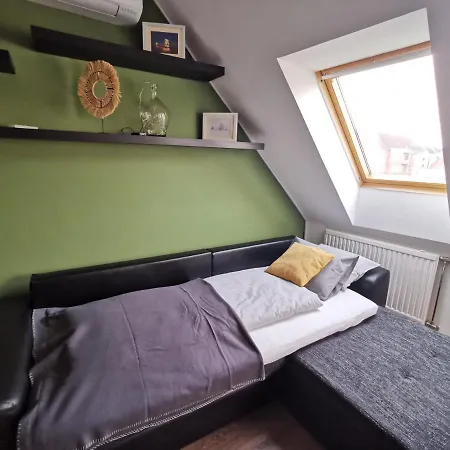 Apartment Floral - New In Town *