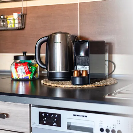 Apartman Floral Bliss